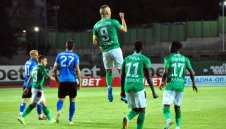 Камбуров остава резерва срещу Славия 