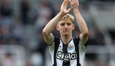 Нюкасъл премахна много излишен шум