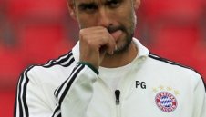 Байерн наблюдава български играч