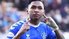 Голям скандал! Фенове на Селтик са обиждали на расистка основа звездата на Рейнджърс