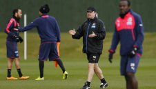 Рафа стяга здраво Нюкасъл