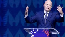 Инфантино взе отношение по скандала в Турция