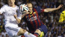 Иниеста: Сблъсъците с Реал бяха ненормални