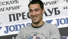 Попето нападна Благо