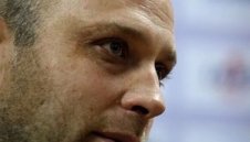 Тити на границата между баскетбола и политиката