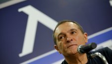 Божков иска извинение от Левски, държавата вече отказала кредит