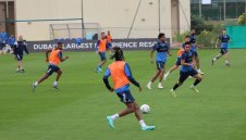 Левски само с една тренировка днес