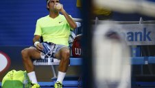 Федерер започна с чиста победа в Мелбърн