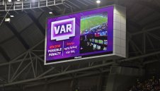 И това се случи: Съдия на мач в Египет призна гол след използването на телефон