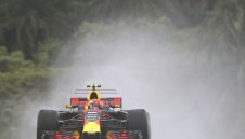 Верстапен даде най-бързо време в първата тренировка в Малайзия 