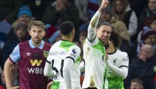 Ливърпул не сбърка срещу Виненочервените и се върна на върха