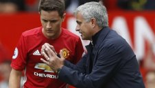 Играч на Юнайтед се подмазва на Жозе Моуриньо