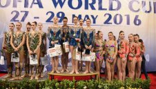 Грациите ни биха всички и с бухалки + ВИДЕО