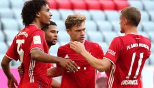 "Жребчета" в салатиера: Байерн си сервира титлата