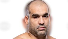 Извадиха Багата от състава на UFC