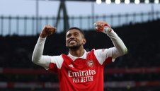 Резерва е на път да преподпише с Арсенал