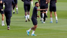 Стоичков се нахвърли срещу Неймар: В Барселона няма място за него