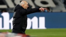 Зидан не губи надежда за титлата