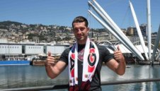 В Италия: Дженоа забива Гълъбинов на пейката