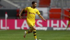 Байерн и Арсенал влизат в битка за бек на Интер