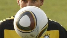 Елано аут и за мача с Холандия