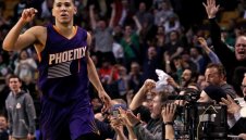 Изумителтно! Младок от Финикс избухна със 70 точки в НБА