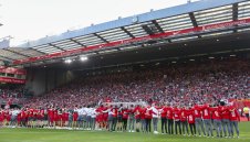 Брутална чистка! Ливърпул изрита цял отбор