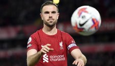 Хендерсън се сбогува с Ливърпул