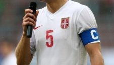 Видич успокоява феновете на сърбите с микрофон в ръка (ВИДЕО)