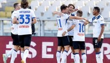 Аталанта продължава да пише история в Италия, разнебити и Каляри