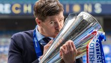 Завръщане! Рейнджърс иска отново Стивън Джерард