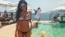 42-годишното "коте" на Божинов отново пръска сексапил + СНИМКИ