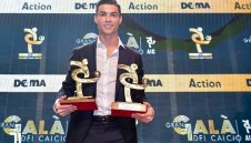 Роналдо е печелил повече трофеи за един сезон, отколкото Ван Дайк за цялата си кариера