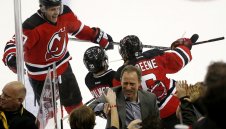 Патрик Кейн изравни постижение на Сидни Кросби