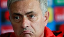 Жозе: Де Бур? Във футбола нищо не ме изненадва