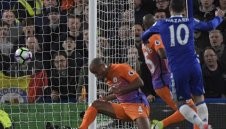 Тотнъм чака Челси да сгреши в битката за титлата