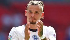 Ливърпул ще мачка Ман Юнайтед и за национал на Англия