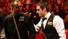 Ракетата се завръща в мач срещу Марк Уилямс на Мастърс