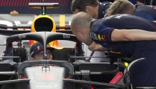Във Формула 1 се чудят: Случаен ли бе провалът на Ред Бул в Сингапур или не?