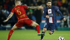 От Барса: Меси е хормонално джудже и "трансферен диктатор"