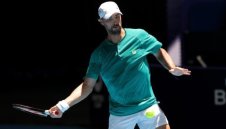 Димитър Кузманов с трудна победа в Румъния