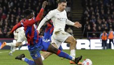 Палас отново спъна Ман Сити, битката за титлата става жестока 