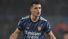 Скандал! Разследват жълт картон на Джака заради подозрителни залози