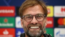 Юрген Клоп куфее: За мен Адриан бе играч на мача