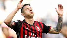 Милан приключи сезона с издънка в Сардиния + ВИДЕО