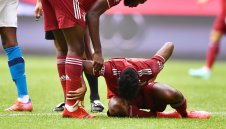 Тоалетни неволи за звезда на Байерн на "Ноу Камп"