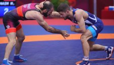 Ахмед Магамаев продължава на репешаж на Световното по борба, Микяй Наим отпадна