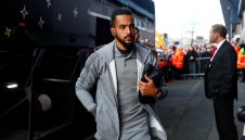 Арсенал и Евертън си стиснаха ръцете за Тио Уолкът