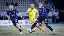 Левски нанесе двоен удар на Шкупи в Скопие