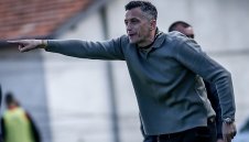 Христо Янев изрази оптимизъм за оцеляването на отбора му